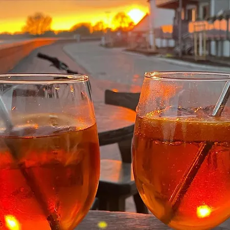 Konukevi Zum Goldenen Anker Direkt An Der Elbe