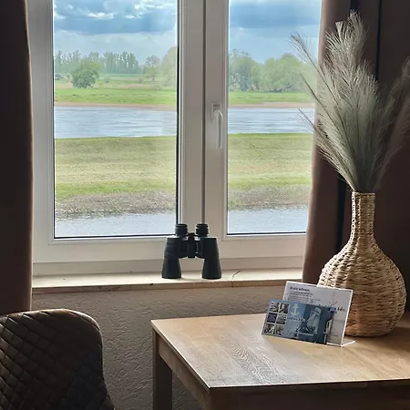 Zum Goldenen Anker Direkt An Der Elbe Konukevi 3*