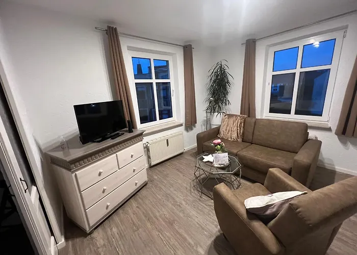 Pensionat Zum Goldenen Anker Direkt An Der Elbe Wittenberge