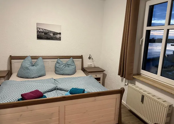 Pensionat Zum Goldenen Anker Direkt An Der Elbe